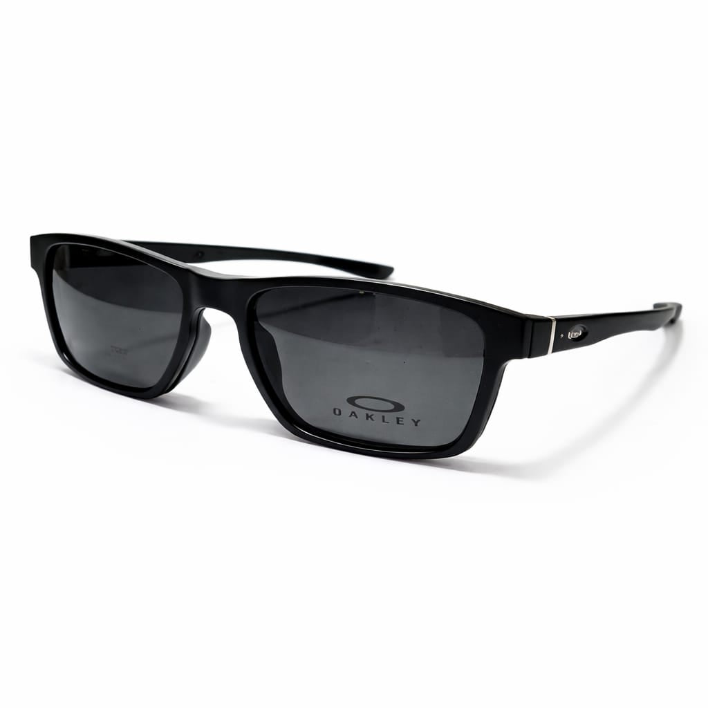 OAKLEY