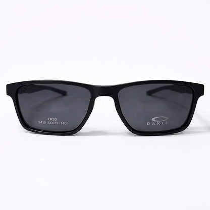 OAKLEY